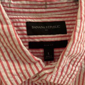 Banana Republic Large Slim fit button down short sleeve shirt